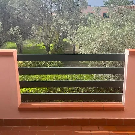 L'isola Dei Vacanzieri Apartment *